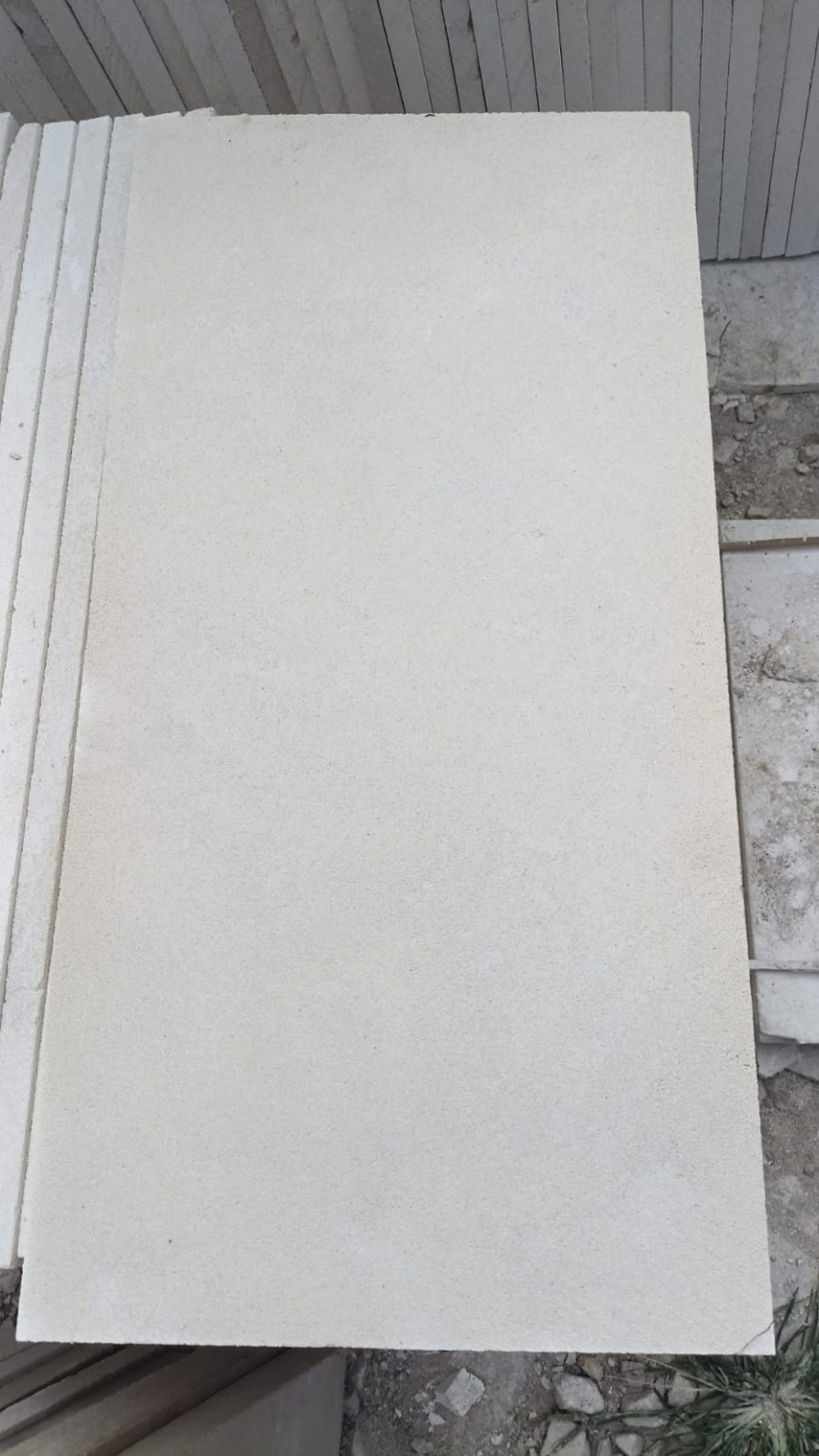 Original 620 white limestone rectangular stone with natural pale texture